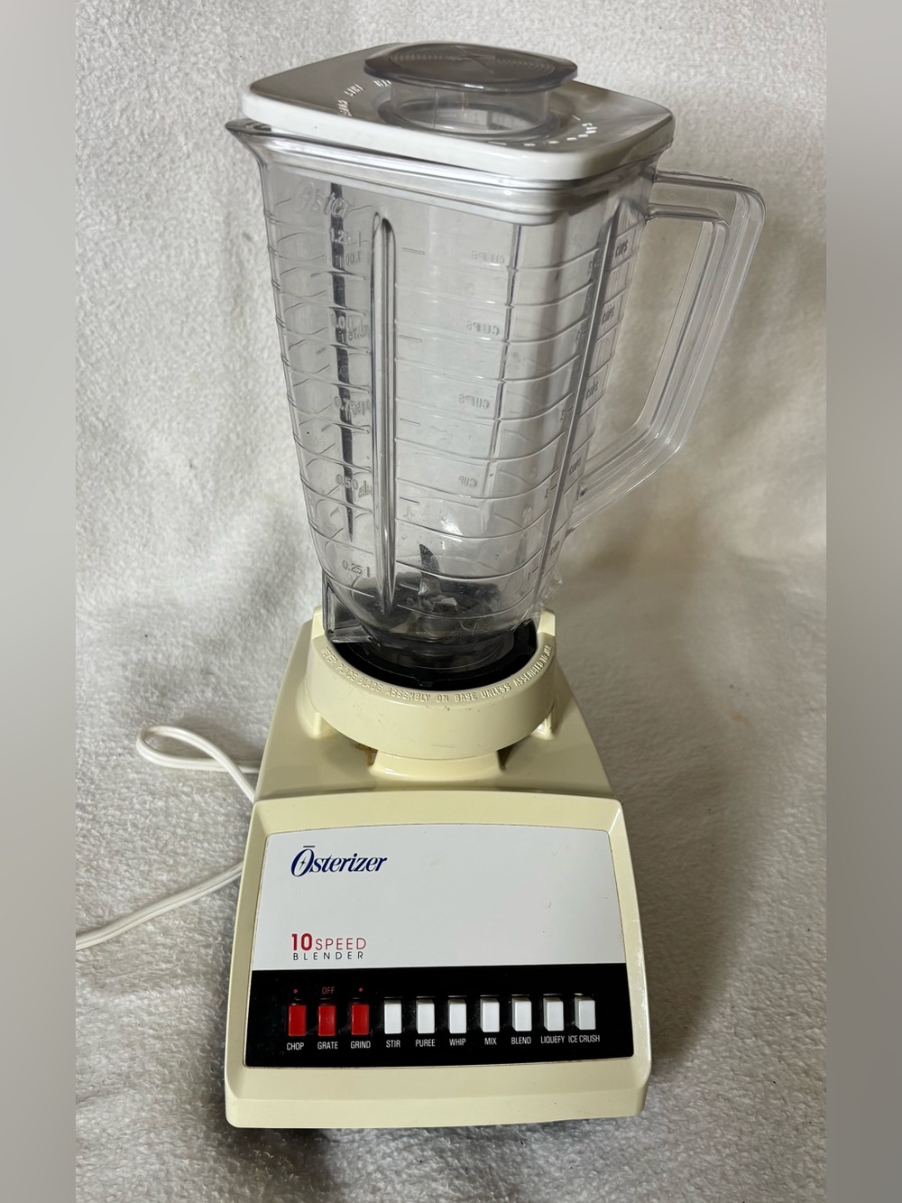 Oster Clear Pitcher Blender with Cream Base
